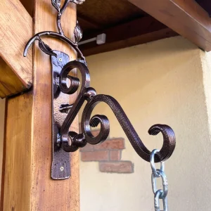 kovácsoltvas fali virágatartó levél díszítéssel bronz színben