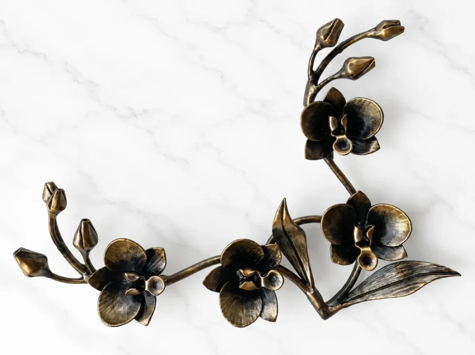 Sírkőre szerelhető kovácsoltvas örökvirág orchidea aranyozott